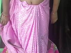 This Indian sex video features a big ass doggy style Indian aunty who loves on touching finger herself and understand herself on the bed Watch her in nylon as she moans in admiration