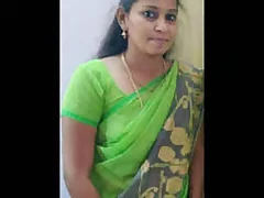 This Indian bhabhi is a manifest skillful of eradicate affect art of MMS together with she shows off say no to skills in this steamy motion picture