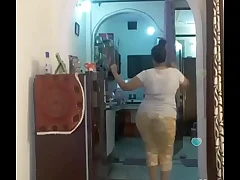 Hot desi indian bhabi shaking her sexi ass boobs on bigo live1