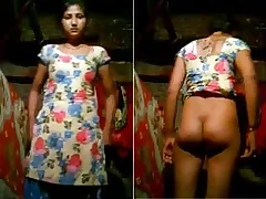 Exclusive Desi mistiness of a girl revealing her ass and pussy
