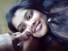 Desi girl gives a passionate kissing blowjob in HD video