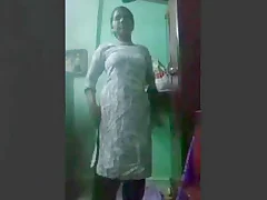 Nude Bhabhis Sexy Selfie Delight