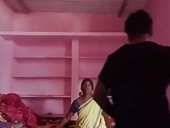 Tamil Sara Porra Bhabhis Sensual Combat with a Guy