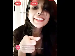 Annie Sharmas Live Show A Gross Experience