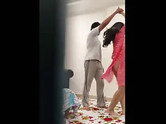 Indian bhabhi Pooja Hegde flaunts the brush sexy curves in hot video