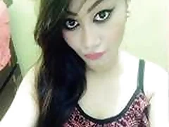 Sexy Desi Cutie Reveals Her Boobs plus At hand