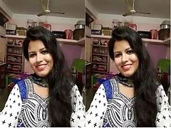 Devar and aunty fingering in Indian wayout porn download video