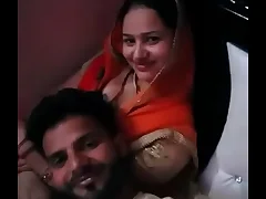 Desi girl fucked room hindi