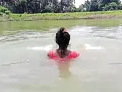 Amateur video of a hot and forbidden affair with a regional laundry The forbidden pleasure of the one lovers the danger of their meeting makes it even more exciting