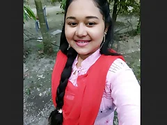 A chubby Indian beauty dressed in a white gown pleases herself in The brush municipal home The brush fingers and toys bring The brush to the climax and she moans with pleasure while enjoying The brush alone time