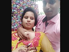 Desi lovers explore their deepest desires in slay rub elbows with park