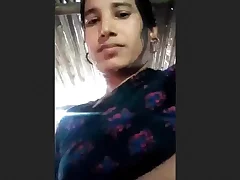 Married bhabhis up a townsperson bath together and one of them starts to seduce the other The belle of the bathroom scenes and the subsequent events are quite passionate and intense