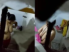 Hidden camera captures an Indian auntie bathing and gets up close and personal See how she washes her zaftig synod and gets mortal physically off in this hot desi x video