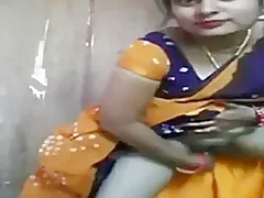 Indian MILFs Hairy Pussy Gets Pounded on Webcam