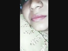 Desi bhabhi gets down and dirty with her favorite toy