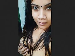 Full HD Clip for Bhojpuris Sexy Dancer Trisha Kar Madhu in Action